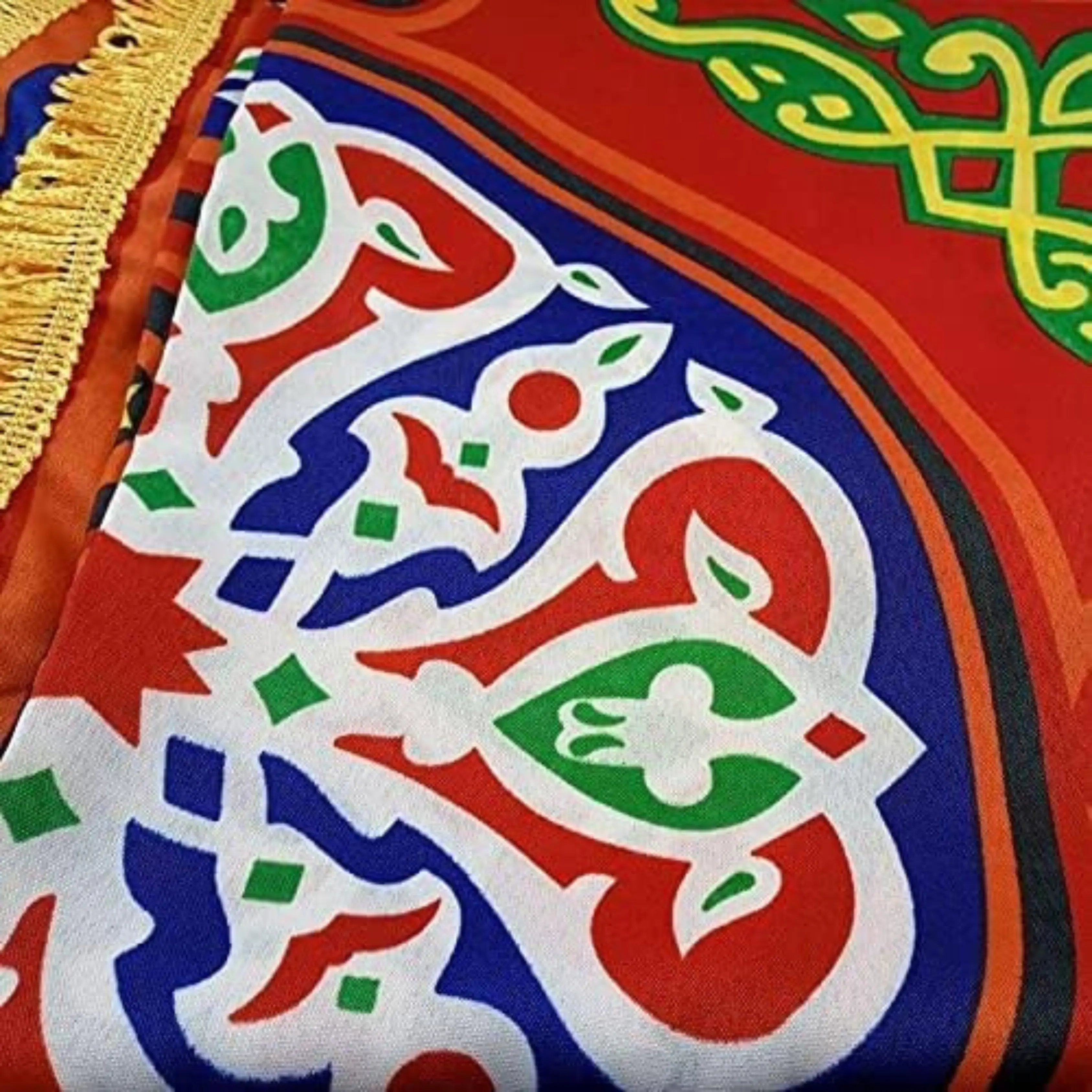 Egyptian Khayameya Ramadan Tablecloth – Traditional Islamic Pattern, Red & Blue Geometric Design with Gold Trim - Image 3